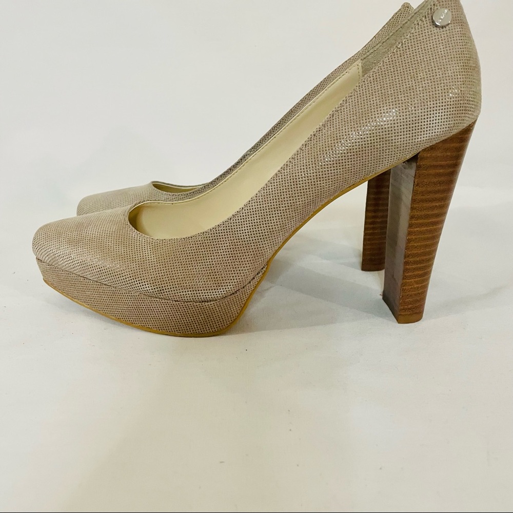 Calvin Klein platform Heels, beige, sz 9